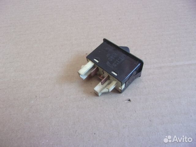 Форд Эскорт, 82-86г., кнопка задних птф