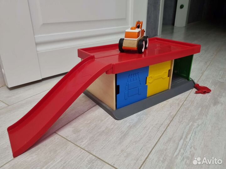 Лиллабу Икеа гараж с эвакуатором