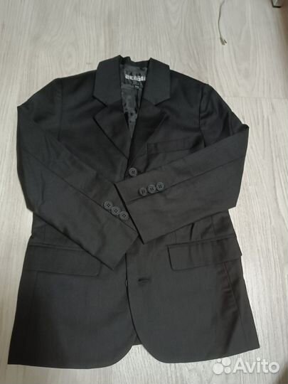 Пиджак на мальчика 122