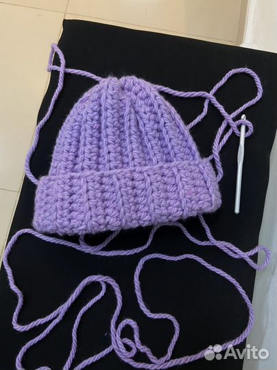 Шапка вязанная ручной работы