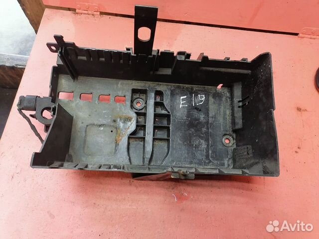 Площадка под акб Chevrolet Cruze 2009