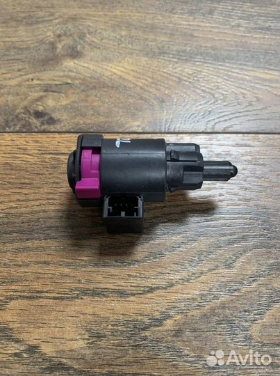 Аudi А5 (8T) Датчик включения стоп сигнала