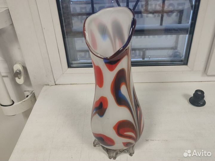 Ваза гутное цветное стекло