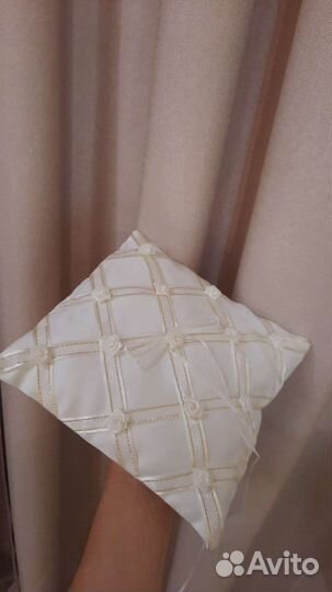 Подушечка для обручальных колец