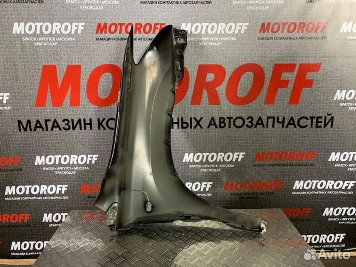 Крыло левое Тойота Харриер MCU30 темное 03-1 А69