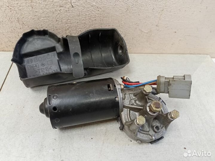 Моторчик стеклоочистителя передний