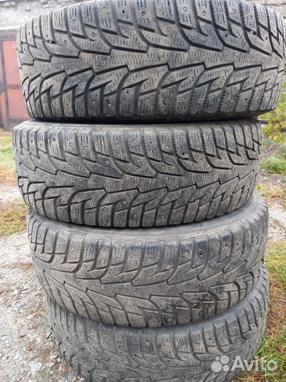 Hankook Winter I'Pike RS W419 215/65 R16