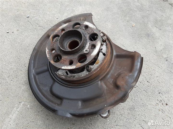 Ступица задняя правая Mercedes-Benz E-Class W211