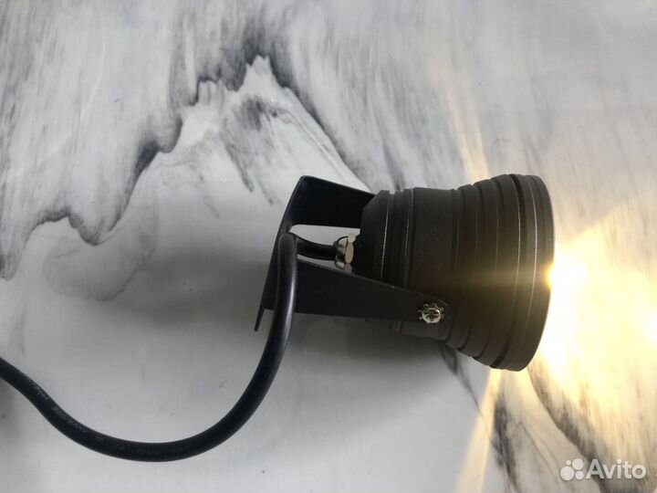 Светодиодный прожектор