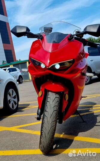 Электромотоцикл Ducati Panigale