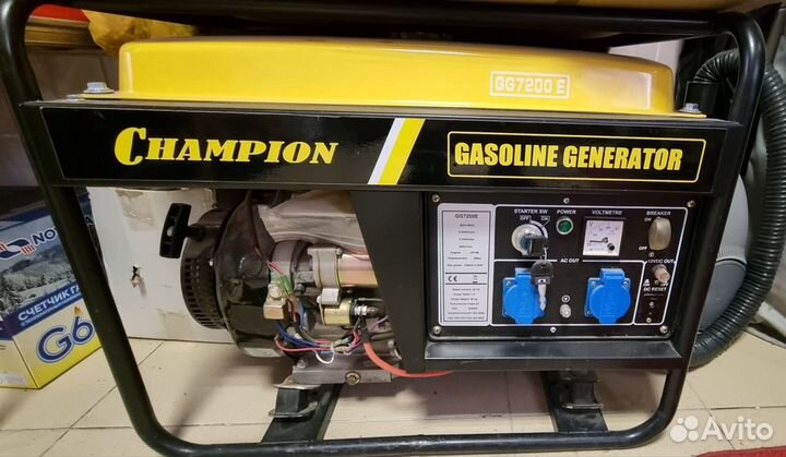 Бензиновый генератор Champion GG7200E