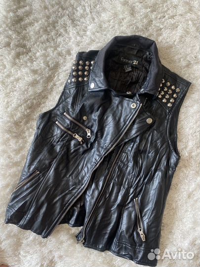 Жилет forever 21