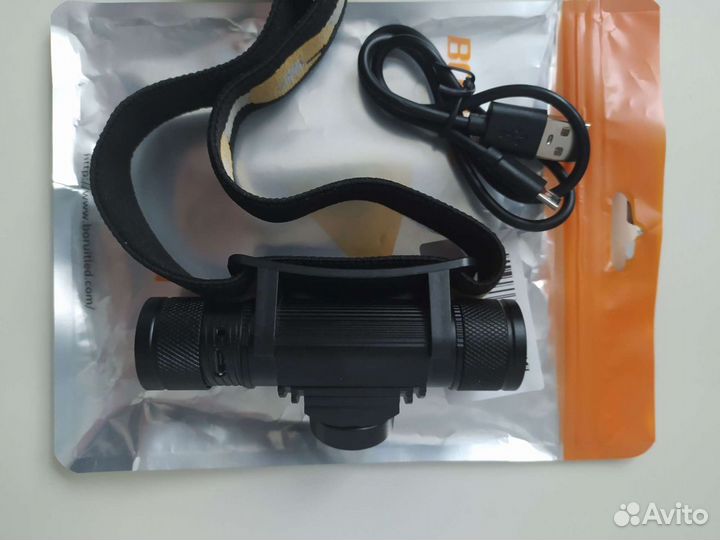 Фонарь Boruit D10 Cree XM-L2 700lm