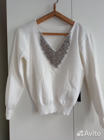 Свитшот и джинсы