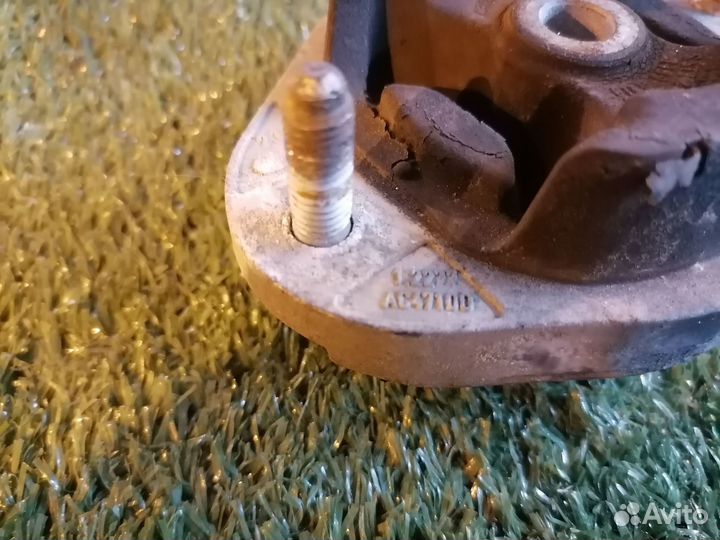 Опора кпп (подушка) 8E0399105HB Audi A4 B7 8ED