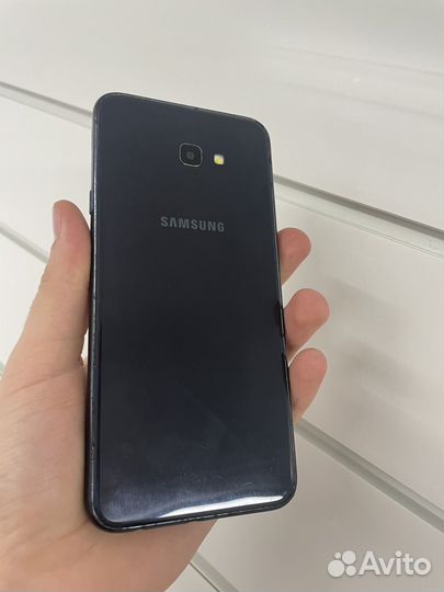 Телефон Samsung J4 Plus