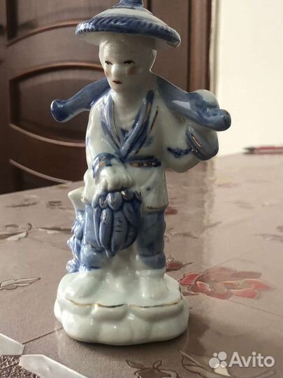 Керамические статуи