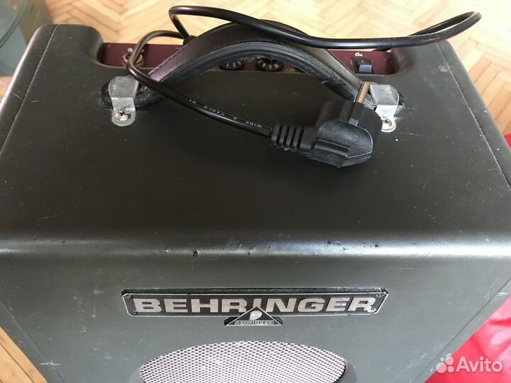 Комбоусилитель гитарный behringer firebird bx108