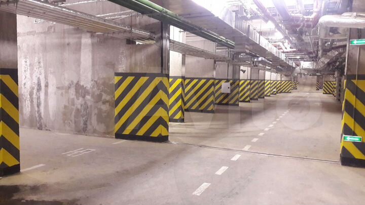 Машиноместо, 20 м²