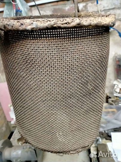 Ведро для Мотылей,рыбак