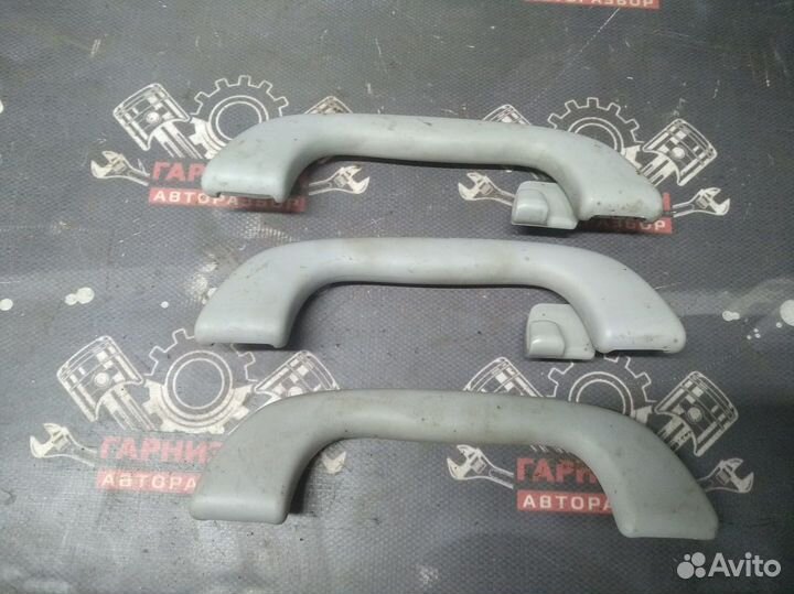 Ручка потолка Mazda 3