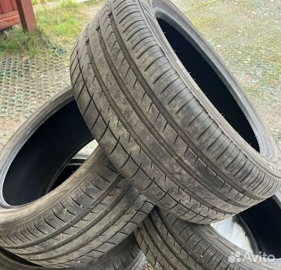Triangle Sports TH201 235/45 R18 98Y