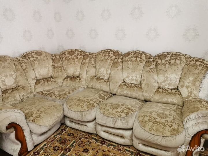 Угловой диван