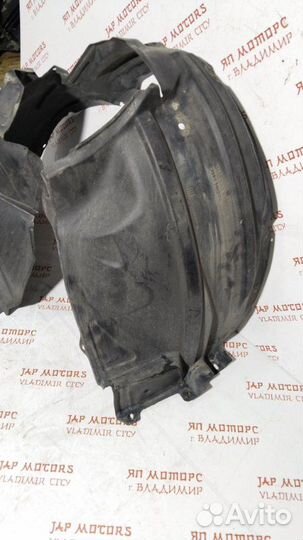 Подкрылок передний правый Nissan Juke хэтчбек