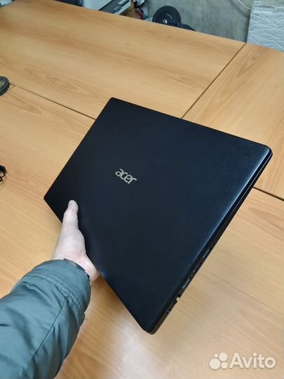 Свежий производительный ноутбук