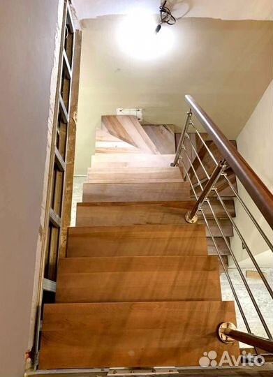 Г-образная лестница