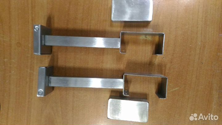 Кронштейн для карниза