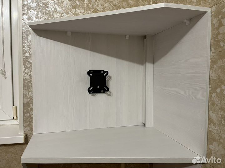 Компьютерный стол угловой