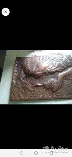 Чеканка девушка