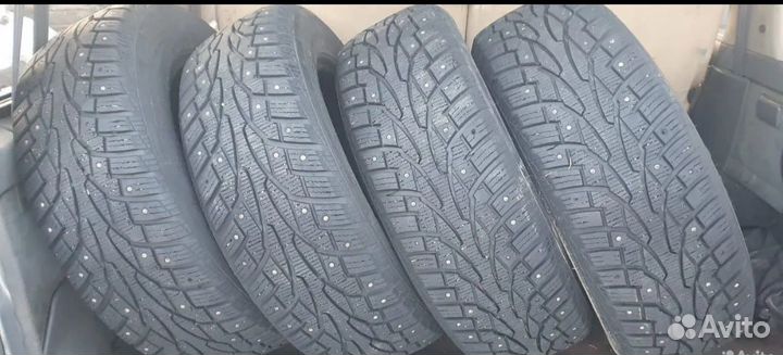 Nankang SW-7 215/65 R16 102T