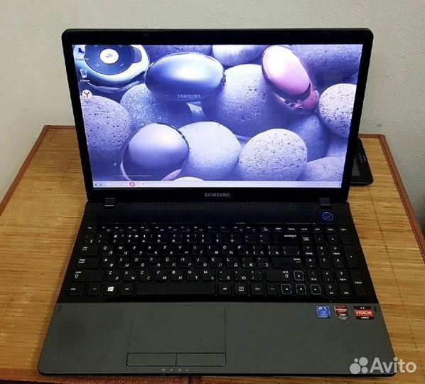 Ноутбук Samsung, AMD A4 3300M, 4Gb, Видеокарта 1Gb