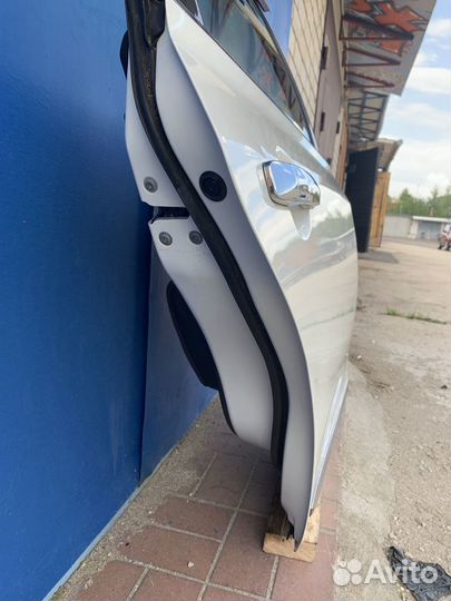 Дверь задняя правая Nissan Teana J32 в сборе