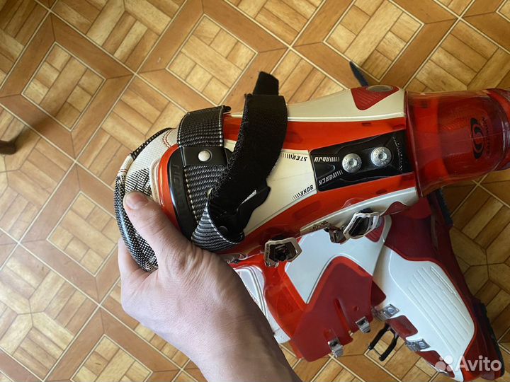 Горнолыжные ботинки