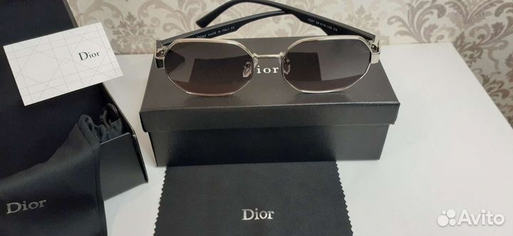 Солнцезащитные очки Dior