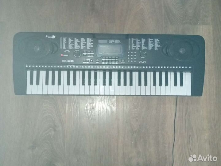 Синтезатор 54 клавиши