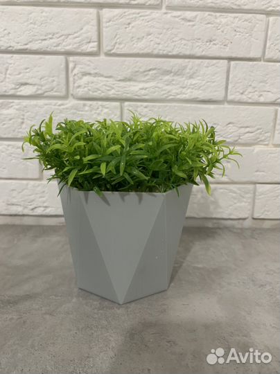 Зелень искусственная в горшочке