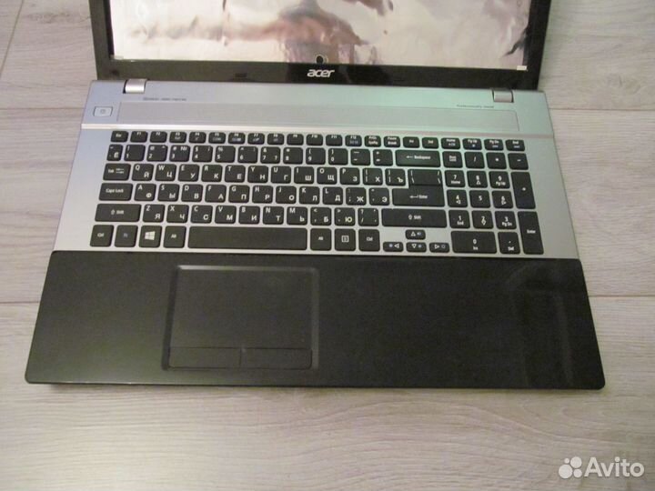 Ноутбук Acer Aspire V3-771G по комплектующим