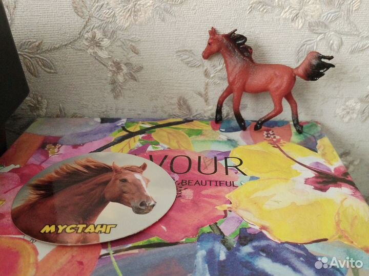 Лошадь игрушка