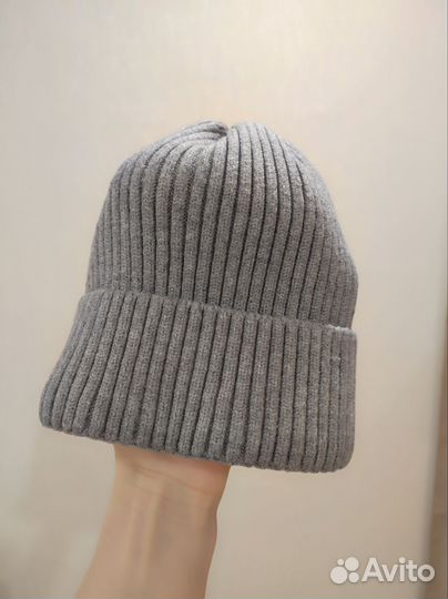 Женская шапка