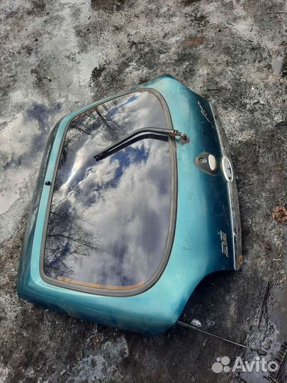 Капот +крышка на Ford Fiesta 1995-2001