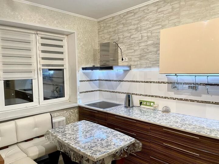 2-к. квартира, 58 м², 13/15 эт.