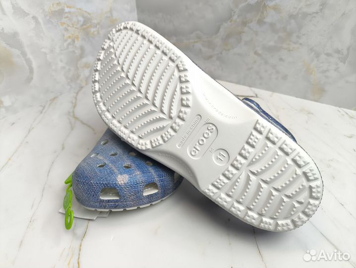 Crocs classic denim clog