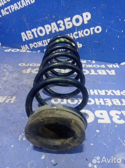 Задняя пружина Volkswagen Polo 5 седан 2015