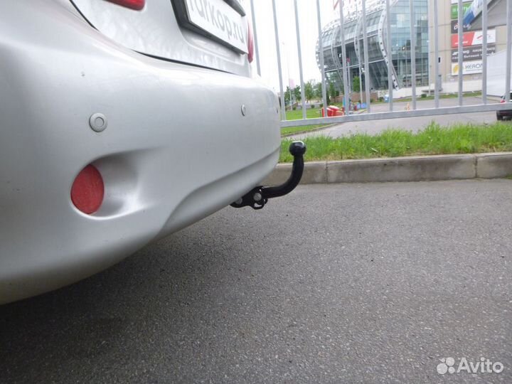 Фаркоп Лидер Плюс для Toyota Corolla (седан) 2007