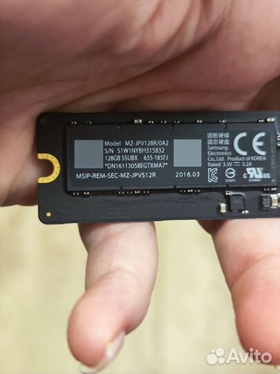 SSD 128 gb MacBook Air 2015 оригинал