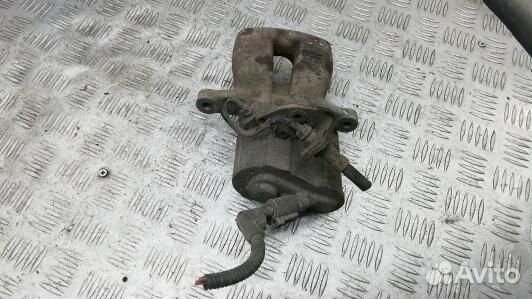 Суппорт тормозной задний правый volkswagen passat